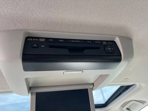 Used 2008 Toyota Sienna XLE FWD image 32
