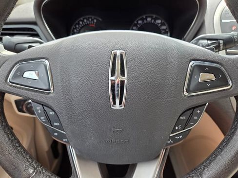 Used 2019 Lincoln MKC Premiere FWD image 30