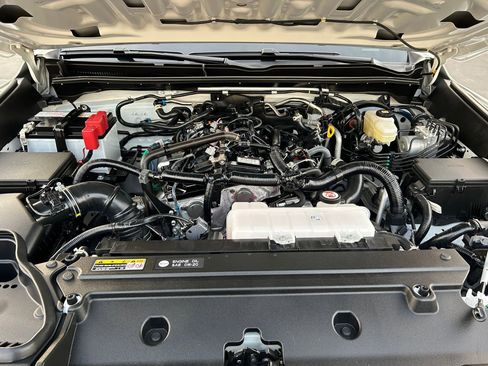 Certified 2025 Toyota 4Runner SR5 image 30