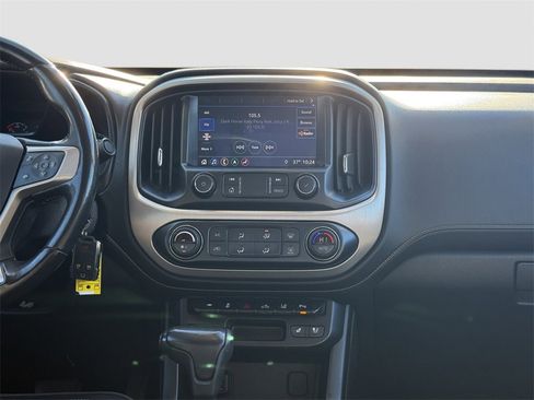 Used 2019 GMC Canyon Denali image 16