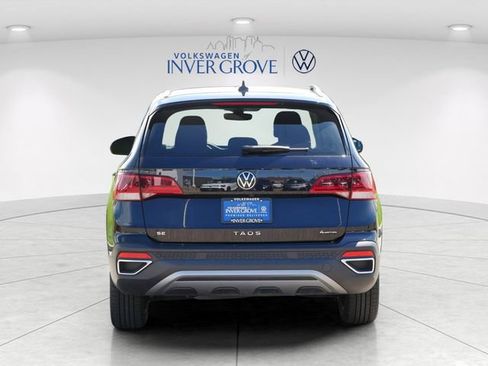 Used 2024 Volkswagen Taos SE AWD/4WD image 6