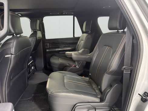 Used 2023 Ford Expedition Max Platinum AWD/4WD image 10