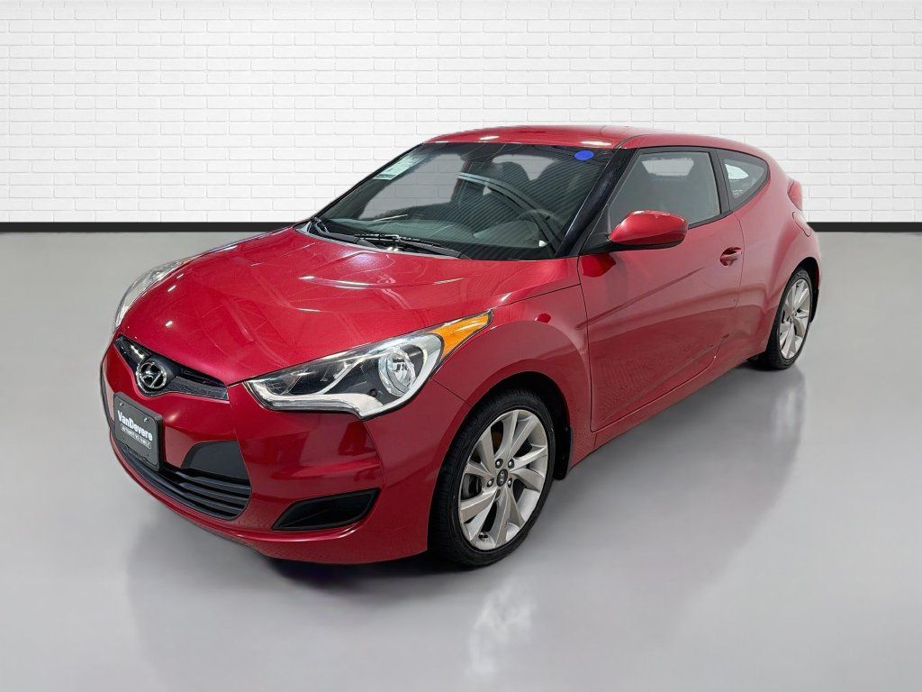 Used 2016 Hyundai Veloster FWD image 5