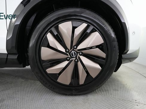 Used 2023 Nissan Ariya FWD image 18