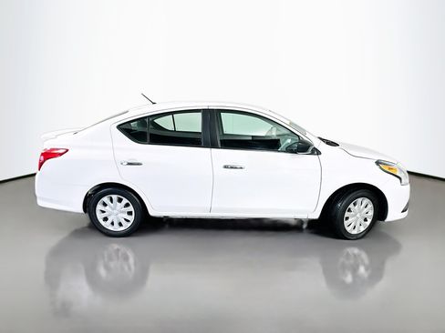 Used 2019 Nissan Versa SV FWD image 8