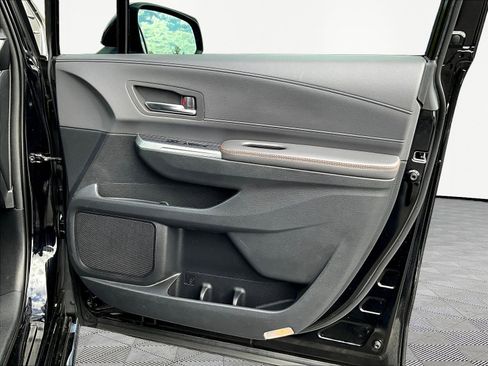 Used 2021 Toyota Sienna XSE w/ XSE Plus Package FWD image 29