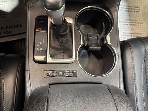 Used 2019 Toyota Highlander Limited AWD/4WD image 33