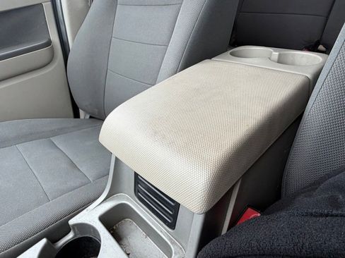 Used 2009 Ford Escape XLT FWD image 18