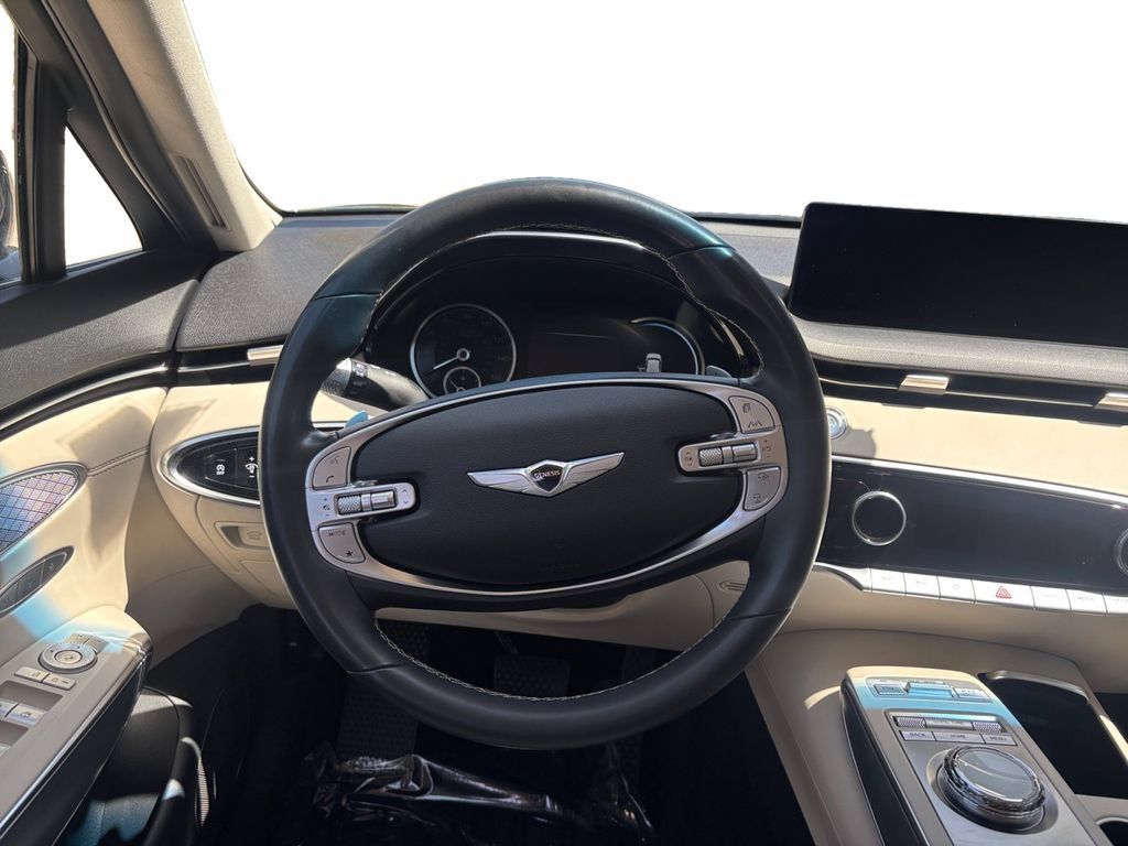 Used 2023 Genesis GV70 2.5T w/ Select Package AWD/4WD image 13