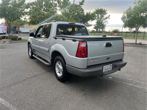Used 2001 Ford Explorer Sport Trac 2WD image 7