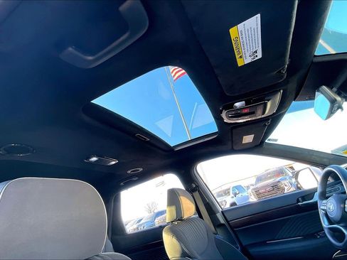 Used 2025 Hyundai Palisade Calligraphy image 17