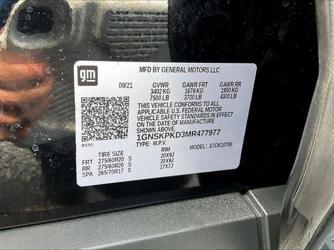 Used 2021 Chevrolet Tahoe Z71 w/ Rear Media and Nav Package AWD/4WD image 23
