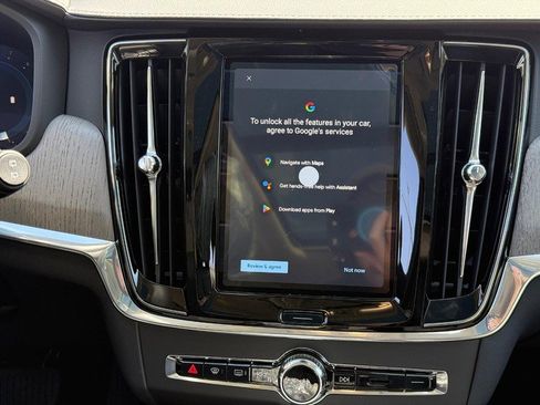 New 2025 Volvo V90 B6 Cross Country Ultra w/ Protection Package Premier image 8