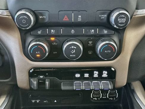 Used 2019 RAM 2500 Laramie AWD/4WD image 18