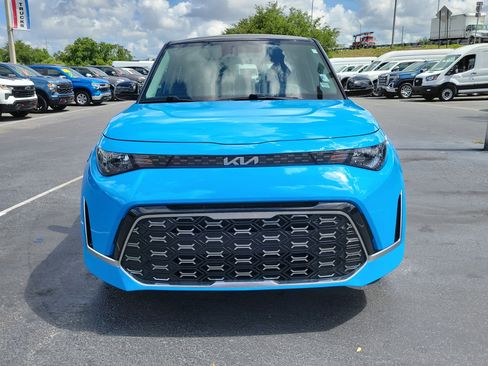 Used 2023 Kia Soul GT-Line FWD image 2