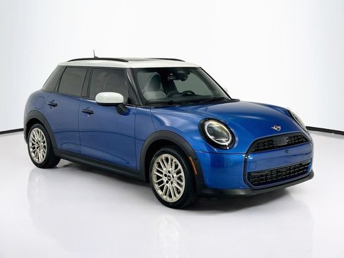 Used 2026 MINI Cooper 4-Door Hardtop FWD image 4