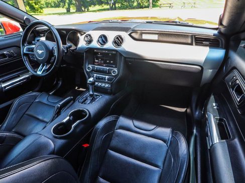 Used 2015 Ford Mustang GT Premium RWD image 37