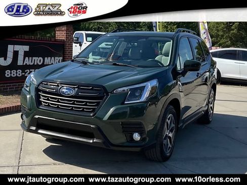 Used 2023 Subaru Forester Premium AWD/4WD image 3