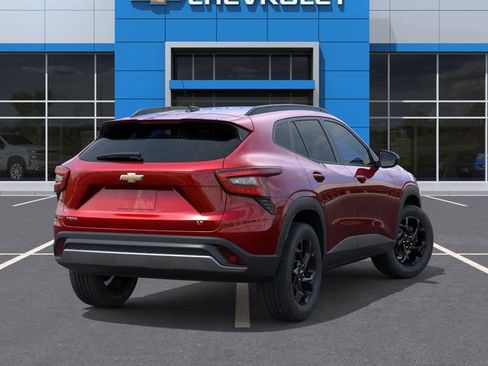 New 2026 Chevrolet Trax LT FWD image 4