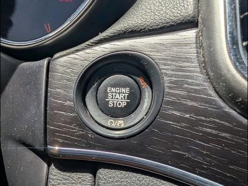 Used 2017 Jeep Grand Cherokee Summit AWD/4WD image 11