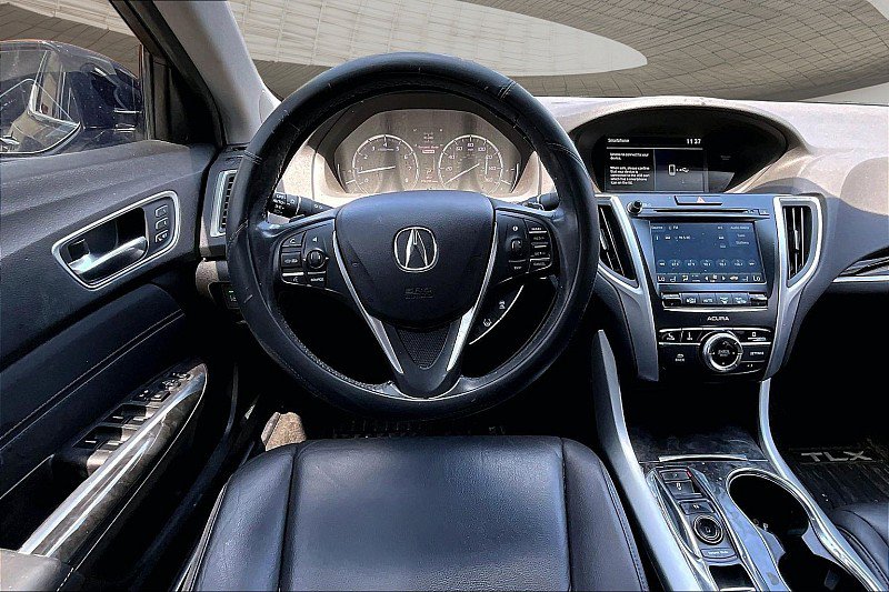 Used 2018 Acura TLX V6 SH-AWD image 4