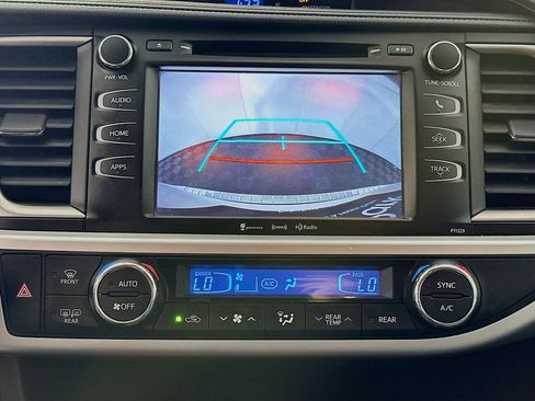 Used 2018 Toyota Highlander Plus image 21