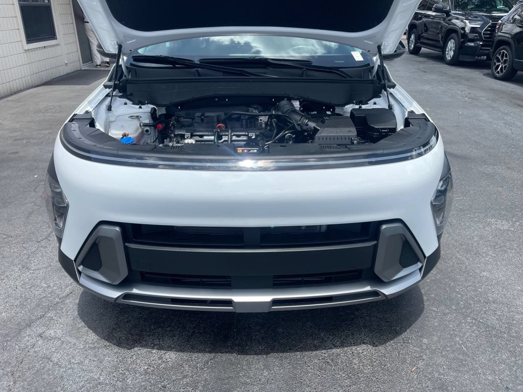 Used 2026 Hyundai Kona SEL Premium FWD image 15