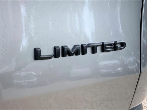 Used 2025 Toyota Grand Highlander AWD Hybrid image 10