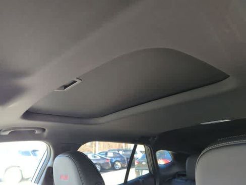 New 2026 Chevrolet Trax RS w/ Sunroof Package image 18