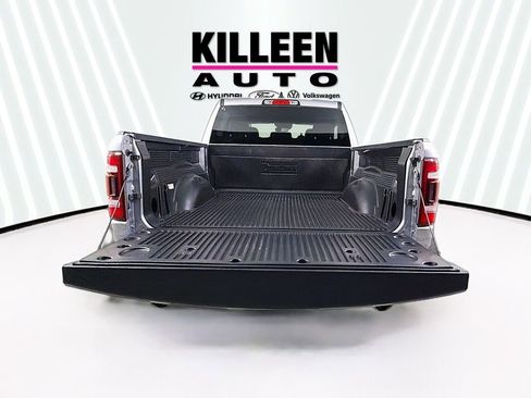 Used 2024 RAM 1500 Laramie image 28