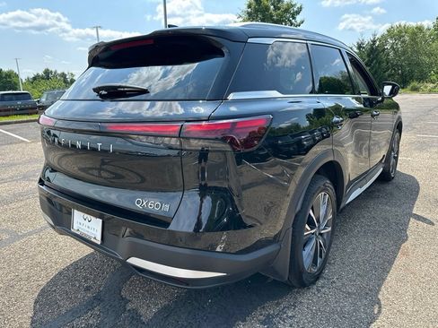 Certified 2026 INFINITI QX60 Luxe w/ Family Package AWD/4WD image 13