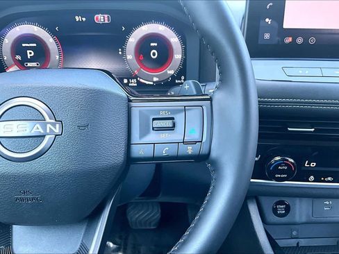 Used 2026 Nissan Rogue SL AWD/4WD image 25