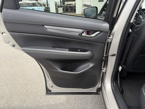 Used 2024 MAZDA CX-5 AWD 2.5 S image 7