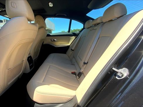 Used 2021 BMW 330i Sedan w/ Premium Package image 22