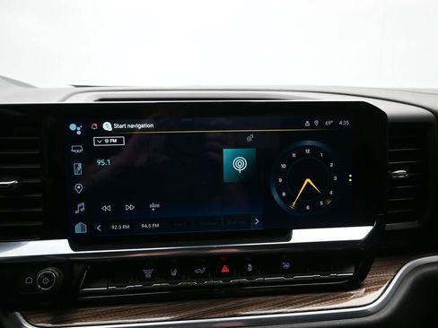 Certified 2025 Chevrolet Silverado 2500 LT w/ Convenience Package image 16