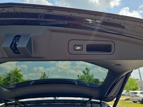 New 2026 Acura MDX SH-AWD image 14
