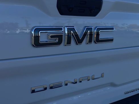 New 2026 GMC Sierra 3500 Denali Ultimate AWD/4WD image 40
