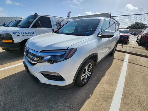 Used 2017 Honda Pilot EX-L image 3
