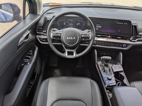 Certified 2023 Kia Sportage EX image 20