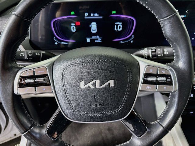 Certified 2023 Kia Telluride S w/ S Sunroof Package AWD/4WD image 11