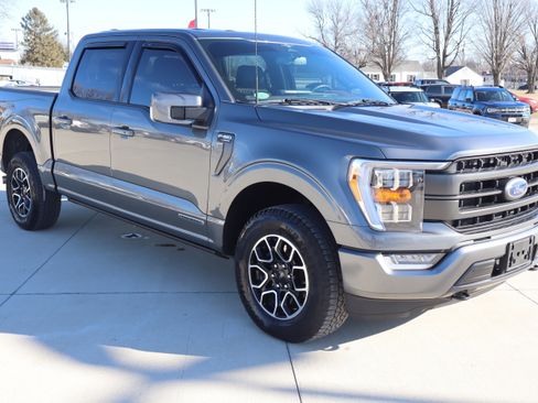 Used 2023 Ford F150 Lariat w/ Max Trailer Tow Package image 4