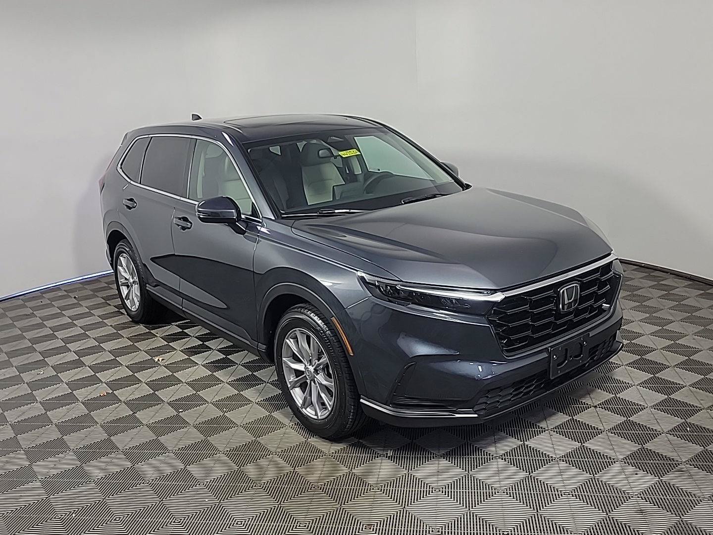 Certified 2025 Honda CR-V EX image 2