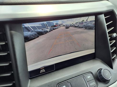 Used 2023 GMC Acadia SLT image 19