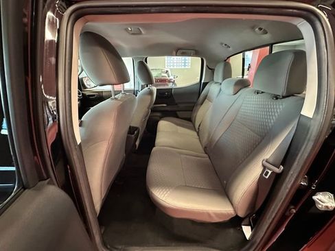 Used 2023 Toyota Tacoma SR5 AWD/4WD image 14