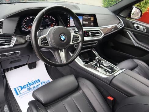 Used 2022 BMW X5 M50i AWD/4WD image 30