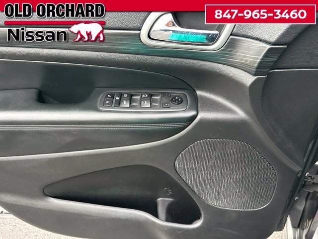 Used 2020 Jeep Grand Cherokee Laredo AWD/4WD image 10