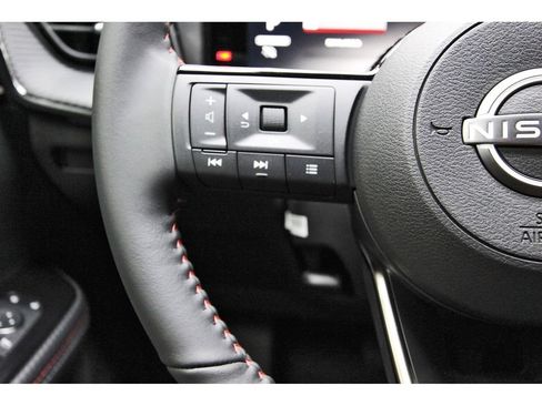 New 2026 Nissan Kicks SR FWD image 15