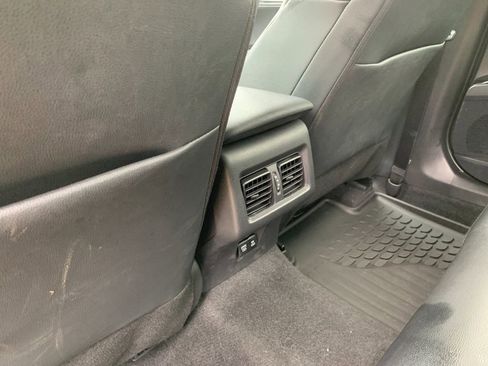 Used 2026 Toyota Camry SE FWD image 15