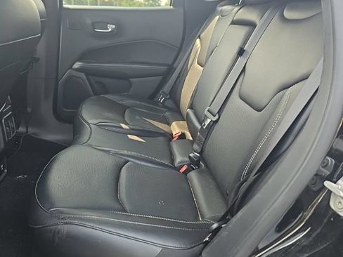 Used 2021 Jeep Compass Latitude w/ Sun and Sound Group AWD/4WD image 12