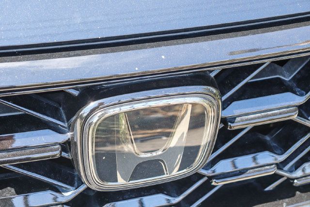 Used 2025 Honda CR-V Sport Touring image 3